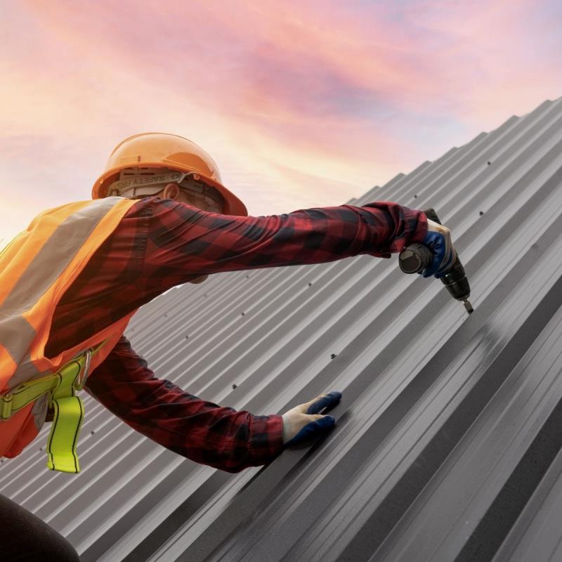 Perbandingan Sandwich Panel dengan Material Konstruksi Konvensional