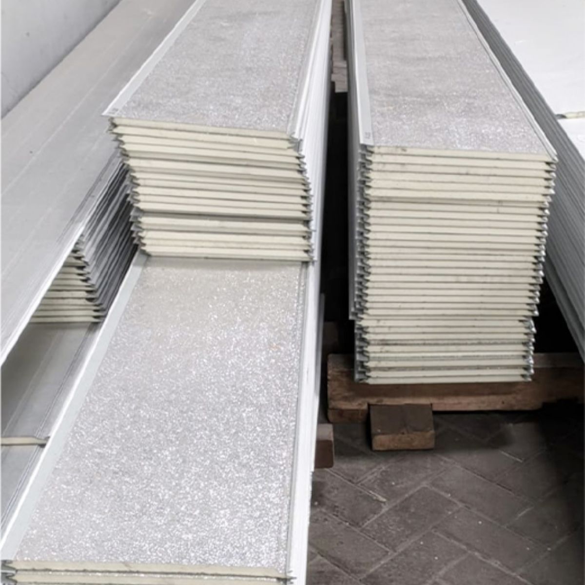 Apa Itu Dinding Multi Panel?